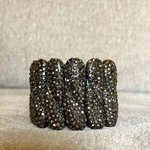 Elegant Dark Colored Rhinestone Stretchy Bracelet